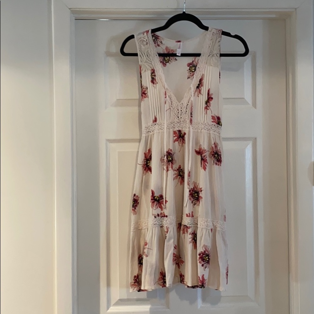 MAKE OFFER! Xhilaration Dress- size M EUC